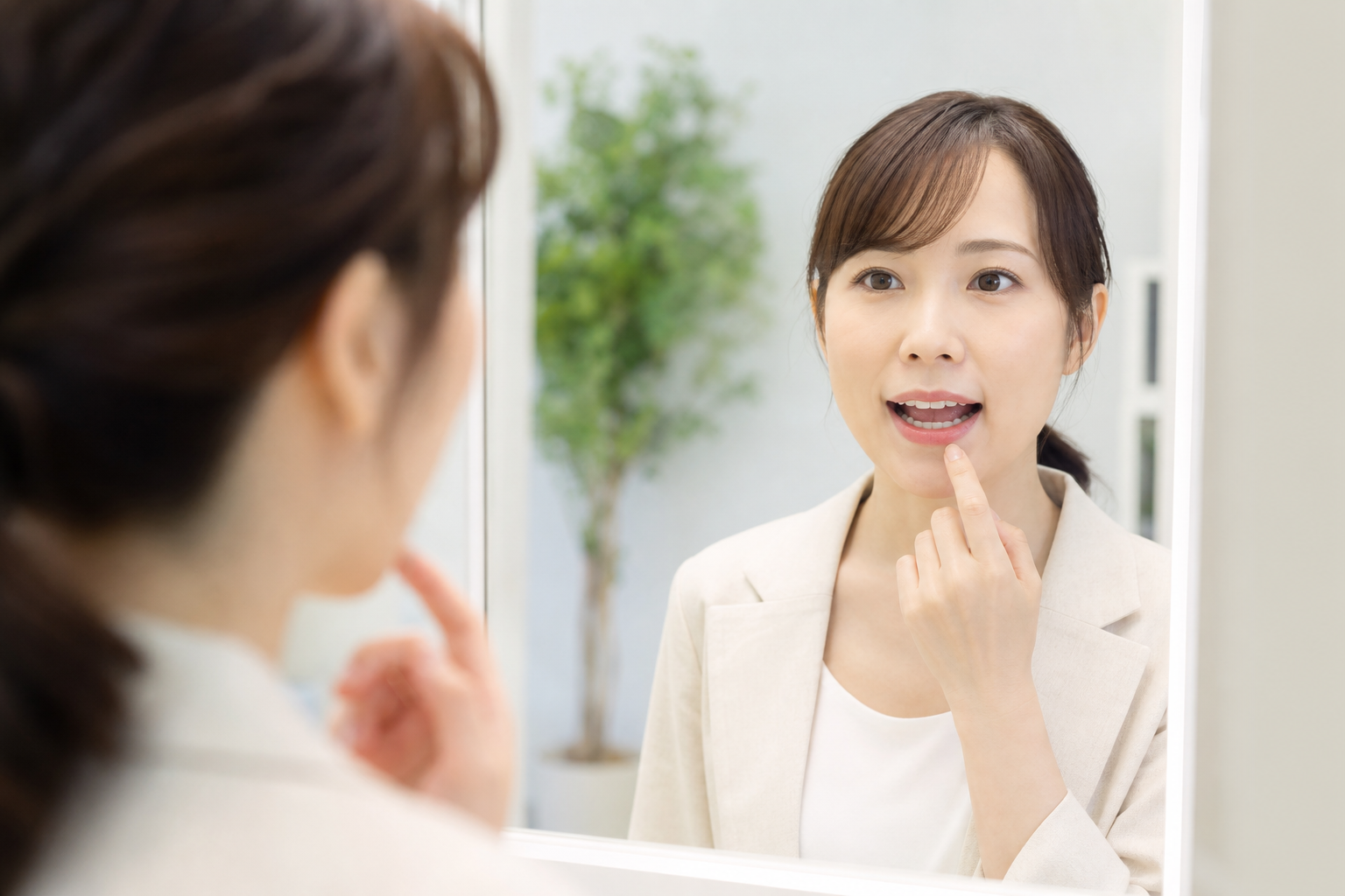 裏側矯正で喋りにくくなるのには、明確な理由があります