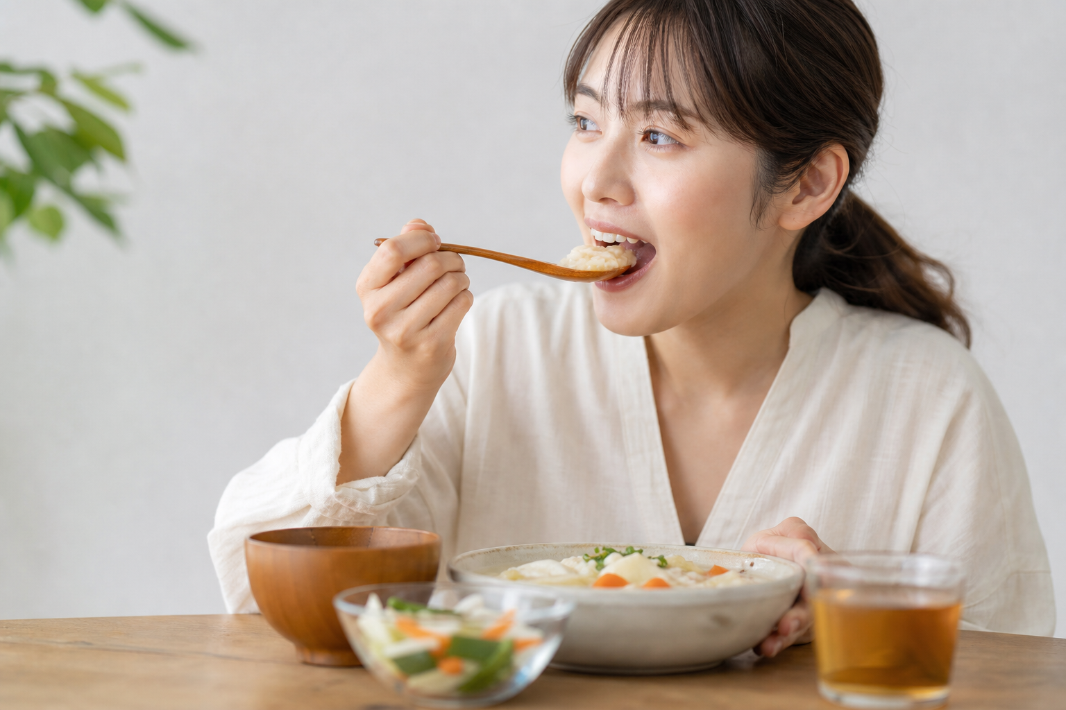裏側矯正中の食べ方の基本：「柔らかく・小さく・ゆっくり」が鉄則