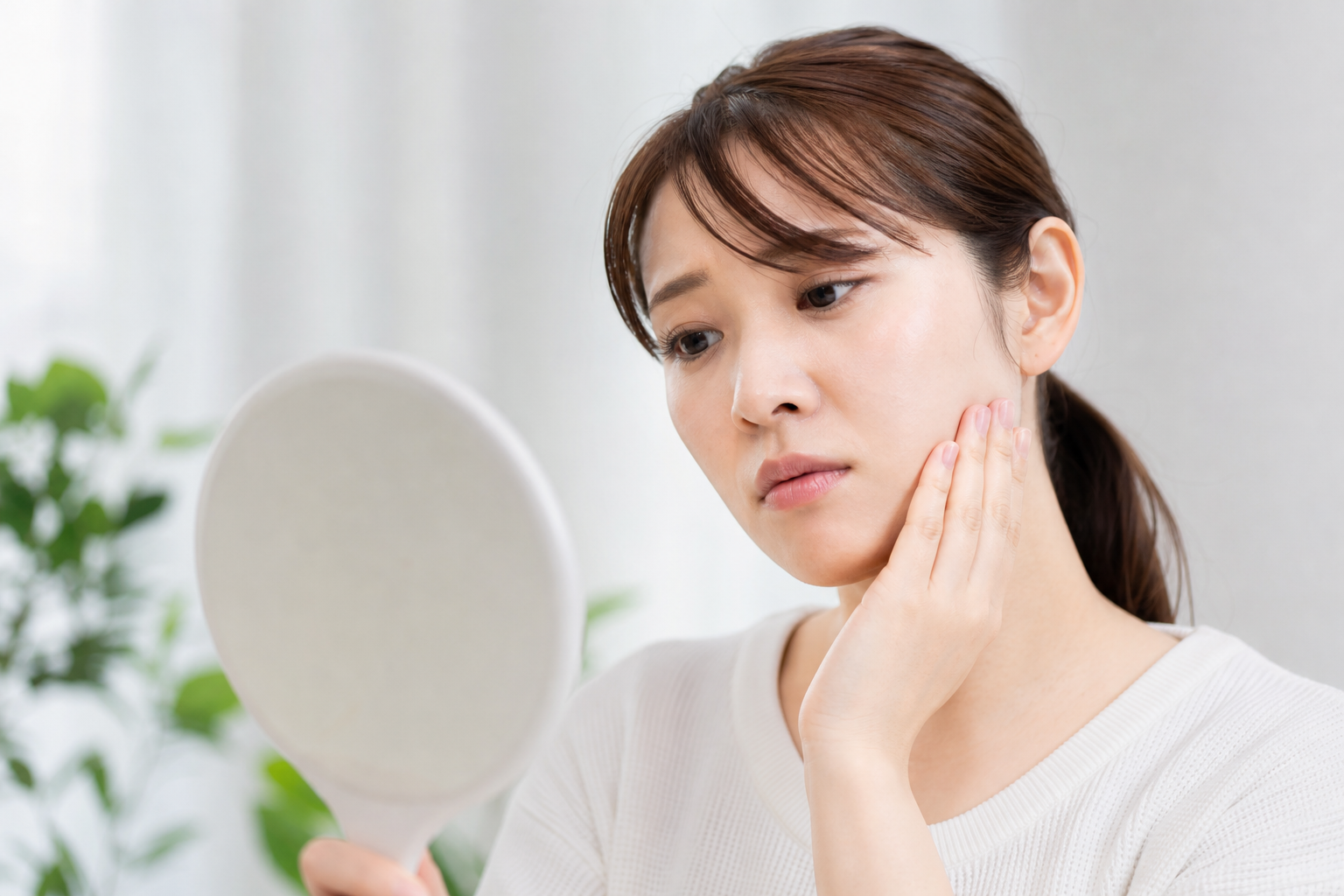 下の親知らず抜歯後の痛みは、2〜3日がピークで1週間程度が目安